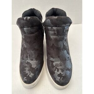 Sugar Memory Foam Camouflage 2.5-3 Inch Wedge Shoe Women's Size 7.5